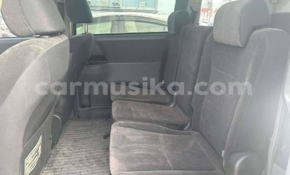 Buy Used Toyota Noah Silver Car in Beitbridge in Matabeleland South Buy Used Toyota Noah Silver Car in Beitbridge in Matabeleland South