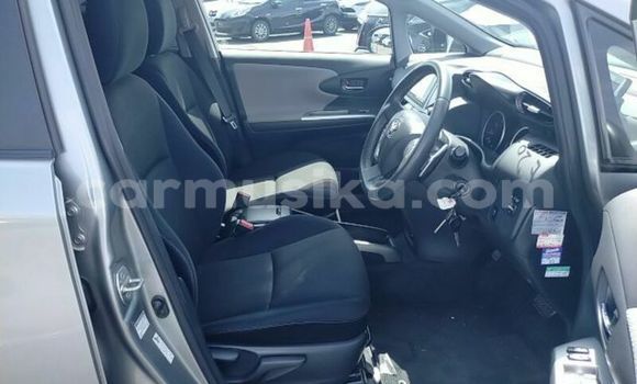 Nunua Ilio tumika Toyota Wish Fedha Gari ndani ya Beitbridge nchini Matabeleland Kusini Nunua Ilio tumika Toyota Wish Fedha Gari ndani ya Beitbridge nchini Matabeleland Kusini