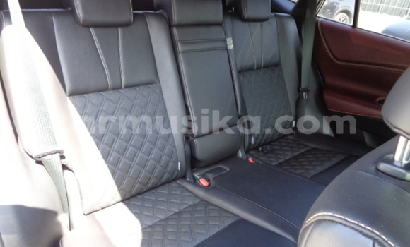 Buy Used Toyota Harrier Beige Car in Beitbridge in Matabeleland South Buy Used Toyota Harrier Beige Car in Beitbridge in Matabeleland South