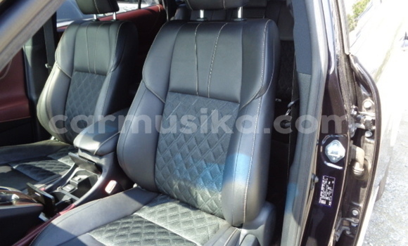 Buy Used Toyota Harrier Beige Car in Beitbridge in Matabeleland South Buy Used Toyota Harrier Beige Car in Beitbridge in Matabeleland South