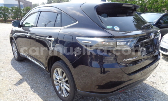 Buy Used Toyota Harrier Beige Car in Beitbridge in Matabeleland South Buy Used Toyota Harrier Beige Car in Beitbridge in Matabeleland South