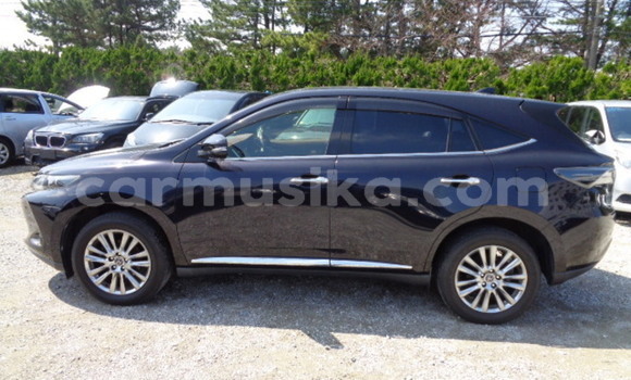 Buy Used Toyota Harrier Beige Car in Beitbridge in Matabeleland South Buy Used Toyota Harrier Beige Car in Beitbridge in Matabeleland South