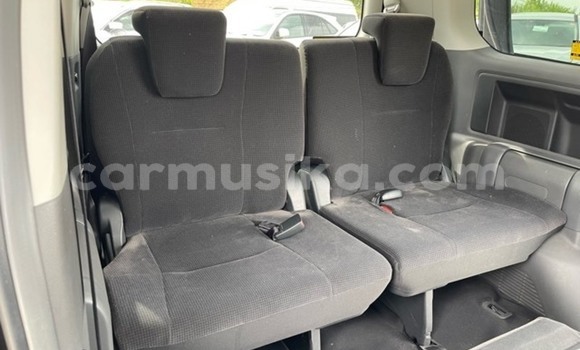 Tenga Tsaru Toyota Noah Nhema Mota in Beitbridge in Matabeleland South Tenga Tsaru Toyota Noah Nhema Mota in Beitbridge in Matabeleland South