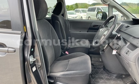 Tenga Tsaru Toyota Noah Nhema Mota in Beitbridge in Matabeleland South Tenga Tsaru Toyota Noah Nhema Mota in Beitbridge in Matabeleland South