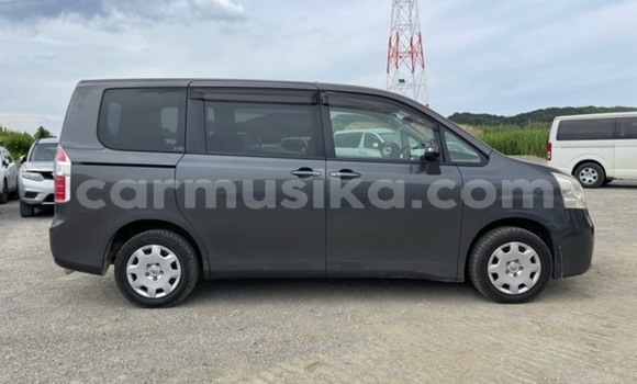 Tenga Tsaru Toyota Noah Nhema Mota in Beitbridge in Matabeleland South Tenga Tsaru Toyota Noah Nhema Mota in Beitbridge in Matabeleland South