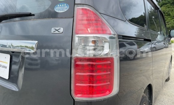 Tenga Tsaru Toyota Noah Nhema Mota in Beitbridge in Matabeleland South Tenga Tsaru Toyota Noah Nhema Mota in Beitbridge in Matabeleland South