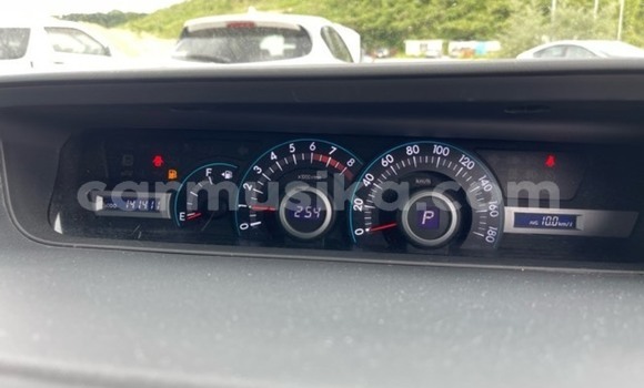 Tenga Tsaru Toyota Noah Nhema Mota in Beitbridge in Matabeleland South Tenga Tsaru Toyota Noah Nhema Mota in Beitbridge in Matabeleland South