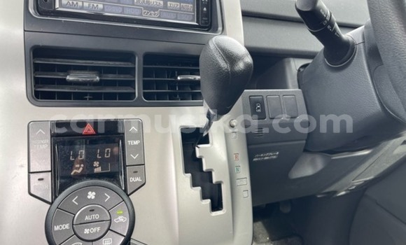 Tenga Tsaru Toyota Noah Nhema Mota in Beitbridge in Matabeleland South Tenga Tsaru Toyota Noah Nhema Mota in Beitbridge in Matabeleland South