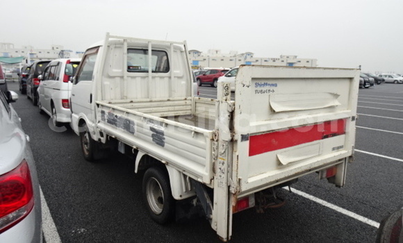 Buy Used Nissan Vanette White Car in Beitbridge in Matabeleland South Buy Used Nissan Vanette White Car in Beitbridge in Matabeleland South