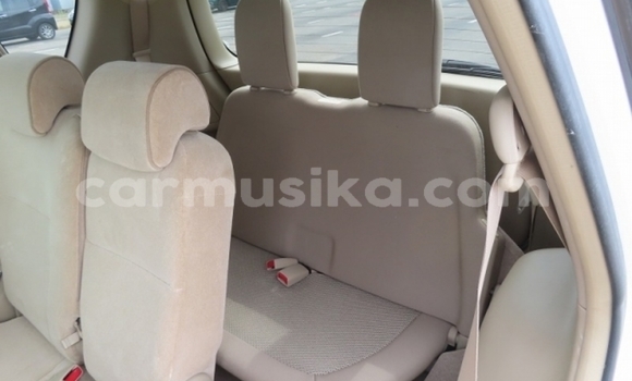 Acheter Occasion Voiture Toyota Corolla Spacio Blanc à Beitbridge, Matabeleland South Acheter Occasion Voiture Toyota Corolla Spacio Blanc à Beitbridge, Matabeleland South