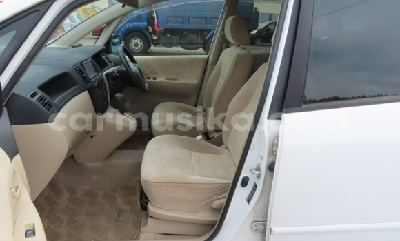 Acheter Occasion Voiture Toyota Corolla Spacio Blanc à Beitbridge, Matabeleland South Acheter Occasion Voiture Toyota Corolla Spacio Blanc à Beitbridge, Matabeleland South