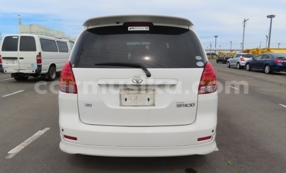 Acheter Occasion Voiture Toyota Corolla Spacio Blanc à Beitbridge, Matabeleland South Acheter Occasion Voiture Toyota Corolla Spacio Blanc à Beitbridge, Matabeleland South