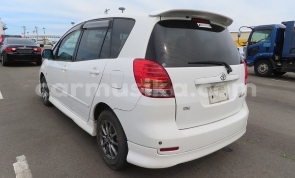 Acheter Occasion Voiture Toyota Corolla Spacio Blanc à Beitbridge, Matabeleland South Acheter Occasion Voiture Toyota Corolla Spacio Blanc à Beitbridge, Matabeleland South