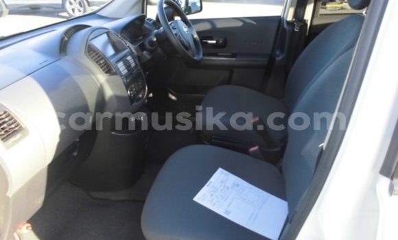 Acheter Occasion Voiture Nissan Lafesta Blanc à Beitbridge, Matabeleland South Acheter Occasion Voiture Nissan Lafesta Blanc à Beitbridge, Matabeleland South