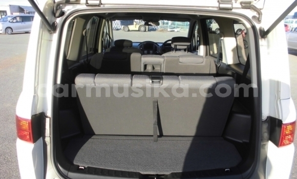 Acheter Occasion Voiture Nissan Lafesta Blanc à Beitbridge, Matabeleland South Acheter Occasion Voiture Nissan Lafesta Blanc à Beitbridge, Matabeleland South