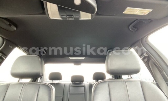 Nunua Ilio tumika Mercedes‒Benz C–Class Fedha Gari ndani ya Beitbridge nchini Matabeleland Kusini Nunua Ilio tumika Mercedes‒Benz C–Class Fedha Gari ndani ya Beitbridge nchini Matabeleland Kusini