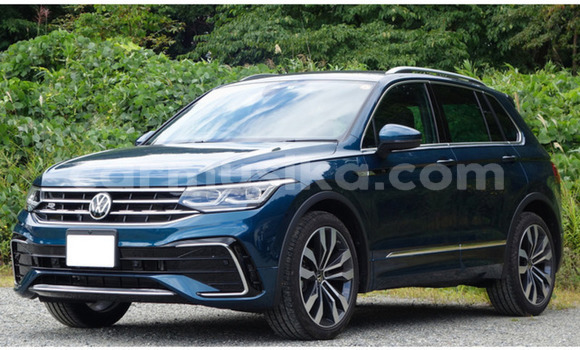 Acheter Occasion Voiture Volkswagen Tiguan Bleu à Beitbridge, Matabeleland South Acheter Occasion Voiture Volkswagen Tiguan Bleu à Beitbridge, Matabeleland South