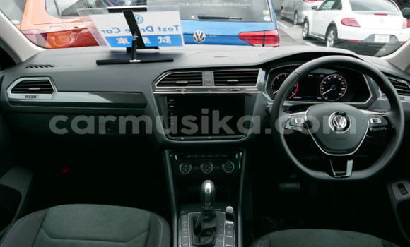 Acheter Occasion Voiture Volkswagen Tiguan Bleu à Beitbridge, Matabeleland South Acheter Occasion Voiture Volkswagen Tiguan Bleu à Beitbridge, Matabeleland South