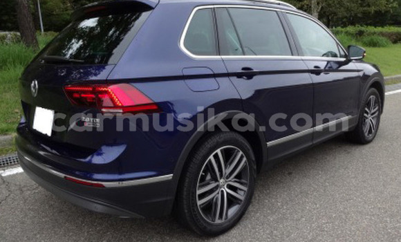 Acheter Occasion Voiture Volkswagen Tiguan Bleu à Beitbridge, Matabeleland South Acheter Occasion Voiture Volkswagen Tiguan Bleu à Beitbridge, Matabeleland South