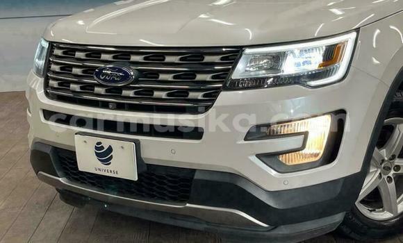 Acheter Occasion Voiture Ford Explorer Blanc à Beitbridge, Matabeleland South Acheter Occasion Voiture Ford Explorer Blanc à Beitbridge, Matabeleland South