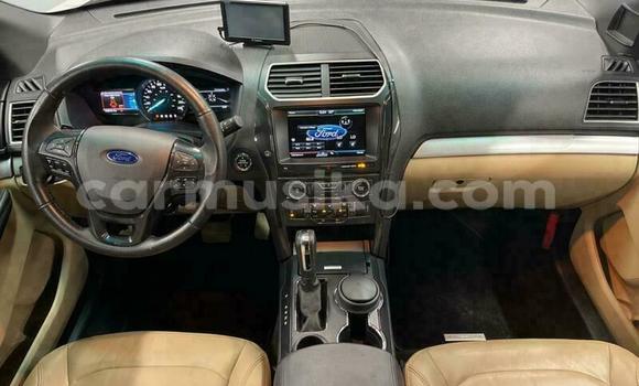 Acheter Occasion Voiture Ford Explorer Blanc à Beitbridge, Matabeleland South Acheter Occasion Voiture Ford Explorer Blanc à Beitbridge, Matabeleland South