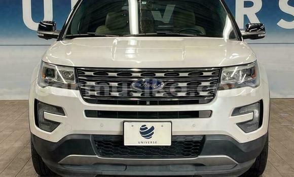 Acheter Occasion Voiture Ford Explorer Blanc à Beitbridge, Matabeleland South Acheter Occasion Voiture Ford Explorer Blanc à Beitbridge, Matabeleland South