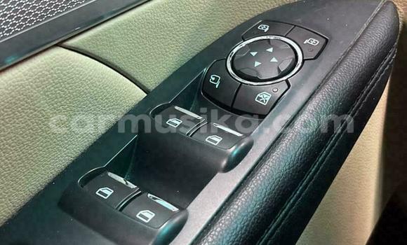 Acheter Occasion Voiture Ford Explorer Blanc à Beitbridge, Matabeleland South Acheter Occasion Voiture Ford Explorer Blanc à Beitbridge, Matabeleland South