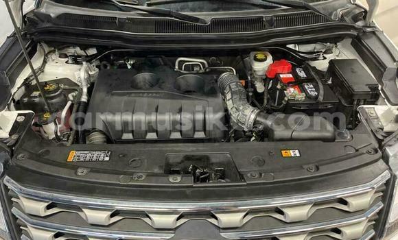 Acheter Occasion Voiture Ford Explorer Blanc à Beitbridge, Matabeleland South Acheter Occasion Voiture Ford Explorer Blanc à Beitbridge, Matabeleland South