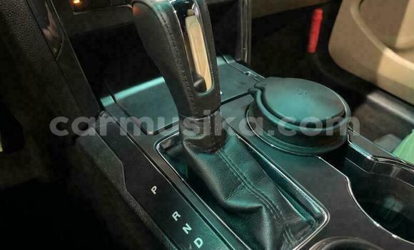 Acheter Occasion Voiture Ford Explorer Blanc à Beitbridge, Matabeleland South Acheter Occasion Voiture Ford Explorer Blanc à Beitbridge, Matabeleland South