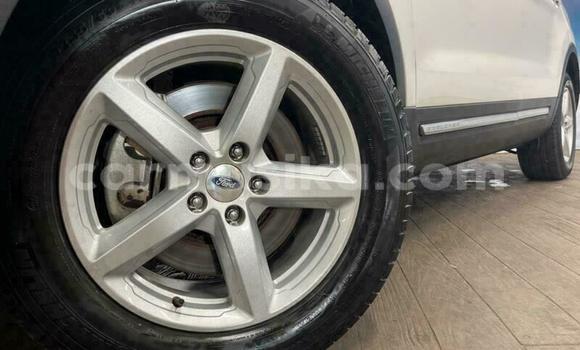 Acheter Occasion Voiture Ford Explorer Blanc à Beitbridge, Matabeleland South Acheter Occasion Voiture Ford Explorer Blanc à Beitbridge, Matabeleland South