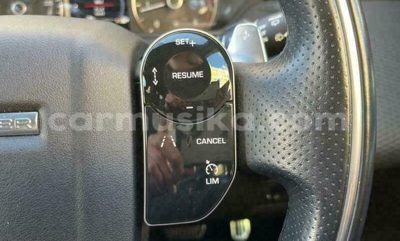 Acheter Occasion Voiture Land Rover Range Rover Velar Blanc à Beitbridge, Matabeleland South Acheter Occasion Voiture Land Rover Range Rover Velar Blanc à Beitbridge, Matabeleland South