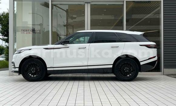 Acheter Occasion Voiture Land Rover Range Rover Velar Blanc à Beitbridge, Matabeleland South Acheter Occasion Voiture Land Rover Range Rover Velar Blanc à Beitbridge, Matabeleland South