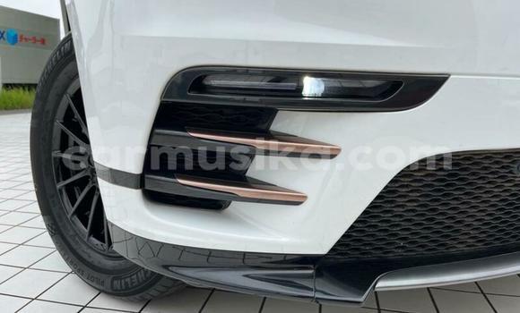 Acheter Occasion Voiture Land Rover Range Rover Velar Blanc à Beitbridge, Matabeleland South Acheter Occasion Voiture Land Rover Range Rover Velar Blanc à Beitbridge, Matabeleland South