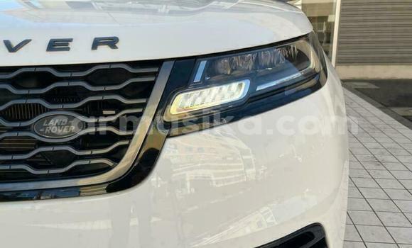 Acheter Occasion Voiture Land Rover Range Rover Velar Blanc à Beitbridge, Matabeleland South Acheter Occasion Voiture Land Rover Range Rover Velar Blanc à Beitbridge, Matabeleland South