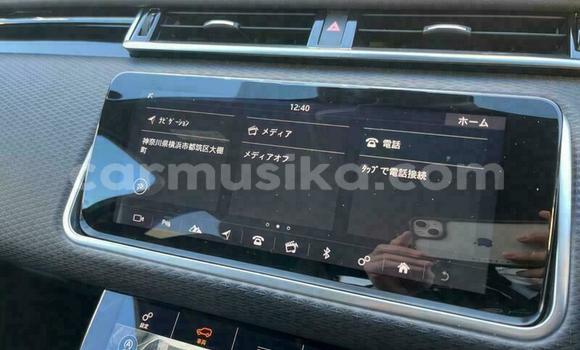 Acheter Occasion Voiture Land Rover Range Rover Velar Blanc à Beitbridge, Matabeleland South Acheter Occasion Voiture Land Rover Range Rover Velar Blanc à Beitbridge, Matabeleland South