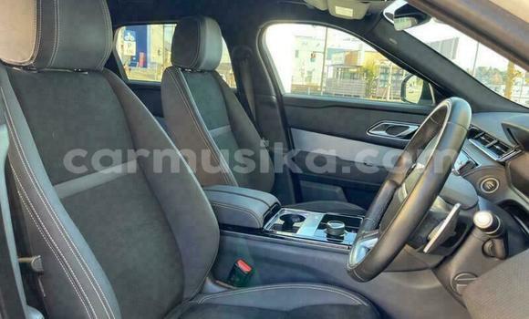 Acheter Occasion Voiture Land Rover Range Rover Velar Blanc à Beitbridge, Matabeleland South Acheter Occasion Voiture Land Rover Range Rover Velar Blanc à Beitbridge, Matabeleland South