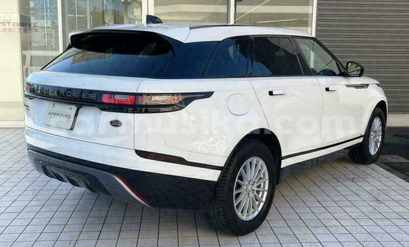 Acheter Occasion Voiture Land Rover Range Rover Velar Blanc à Beitbridge, Matabeleland South Acheter Occasion Voiture Land Rover Range Rover Velar Blanc à Beitbridge, Matabeleland South