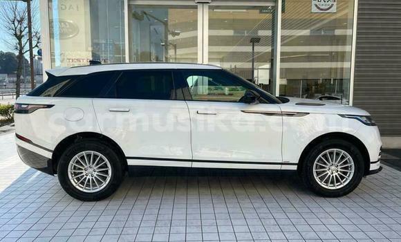 Acheter Occasion Voiture Land Rover Range Rover Velar Blanc à Beitbridge, Matabeleland South Acheter Occasion Voiture Land Rover Range Rover Velar Blanc à Beitbridge, Matabeleland South