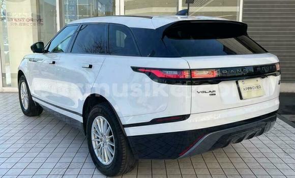 Acheter Occasion Voiture Land Rover Range Rover Velar Blanc à Beitbridge, Matabeleland South Acheter Occasion Voiture Land Rover Range Rover Velar Blanc à Beitbridge, Matabeleland South