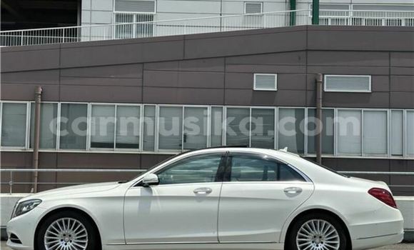 Acheter Occasion Voiture Mercedes‒Benz S–Class Blanc à Beitbridge, Matabeleland South Acheter Occasion Voiture Mercedes‒Benz S–Class Blanc à Beitbridge, Matabeleland South