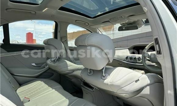 Acheter Occasion Voiture Mercedes‒Benz S–Class Blanc à Beitbridge, Matabeleland South Acheter Occasion Voiture Mercedes‒Benz S–Class Blanc à Beitbridge, Matabeleland South