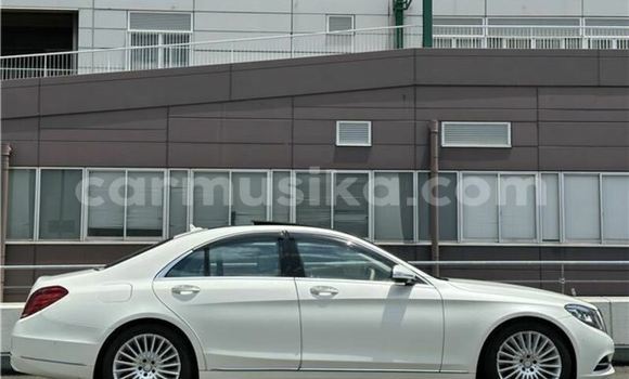 Acheter Occasion Voiture Mercedes‒Benz S–Class Blanc à Beitbridge, Matabeleland South Acheter Occasion Voiture Mercedes‒Benz S–Class Blanc à Beitbridge, Matabeleland South