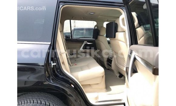 Buy Import Toyota Land Cruiser Black Car in Import - Dubai in Harare Buy Import Toyota Land Cruiser Black Car in Import - Dubai in Harare