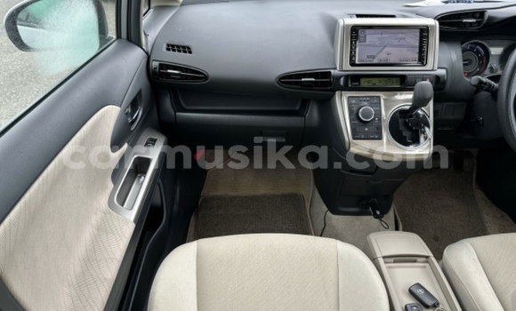 Buy Used Toyota Wish Silver Car in Beitbridge in Matabeleland South Buy Used Toyota Wish Silver Car in Beitbridge in Matabeleland South