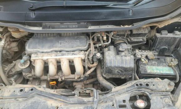 Nunua Ilio tumika Honda Fit Bluu Gari ndani ya Harare nchini Harare Nunua Ilio tumika Honda Fit Bluu Gari ndani ya Harare nchini Harare