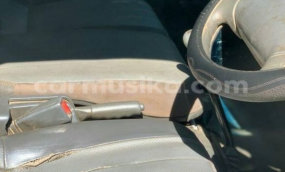 Nunua Ilio tumika Nissan Vanette Nyeupe Gari ndani ya Harare nchini Harare Nunua Ilio tumika Nissan Vanette Nyeupe Gari ndani ya Harare nchini Harare