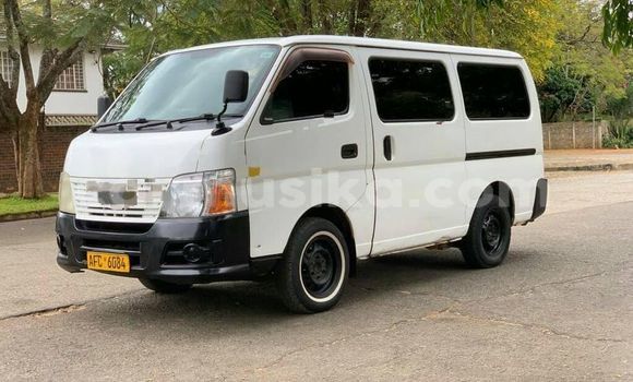 Nunua Ilio tumika Nissan Caravan Nyeupe Gari ndani ya Harare nchini Harare Nunua Ilio tumika Nissan Caravan Nyeupe Gari ndani ya Harare nchini Harare