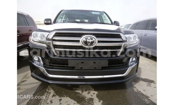 Tenga Imported Toyota Land Cruiser Nhema Mota in Import - Dubai in Harare Tenga Imported Toyota Land Cruiser Nhema Mota in Import - Dubai in Harare