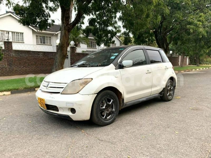 Big with watermark toyota ist harare harare 33359