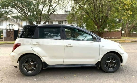 Nunua Ilio tumika Toyota IST Nyeupe Gari ndani ya Harare nchini Harare Nunua Ilio tumika Toyota IST Nyeupe Gari ndani ya Harare nchini Harare